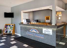 Howard Johnson by Wyndham Gananoque 3