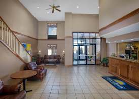 Days Inn & Suites by Wyndham Cuba 5