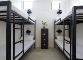 Sip Sunset Hostel and Lounge 3