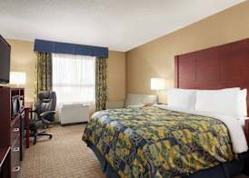 Travelodge by Wyndham Oshawa Whitby 2