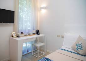 Capri Koral Guest House 4