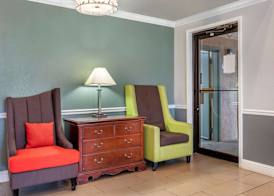 Econo Lodge Cuthbert 3