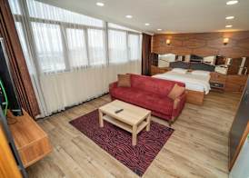 216 Hill Suites 5