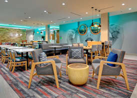 La Quinta Inn & Suites by Wyndham Lakeway 3