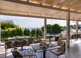 Neikos Mediterraneo 5