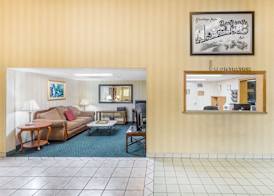 Super 8 by Wyndham Bentonville 2