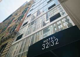 Hotel 32 32 4