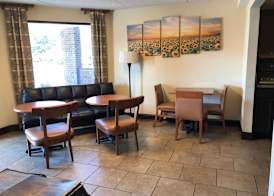 Days Inn by Wyndham Tappahannock 3