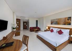 Taksu Sanur Hotel 4