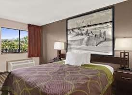 Stay Inn & Suites 5