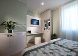 Ark Hotel 5