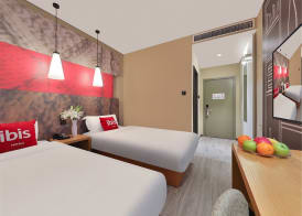 Ibis Beijing Changping Metro Station Hotel 4