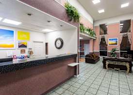 Days Inn & Suites by Wyndham Port Richey 3