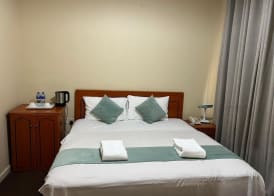 Al Jazeerah Hotel 4