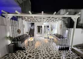 Zoumis Residence 4