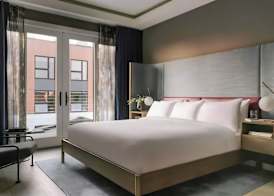 Lark Hotels 907 Main 5