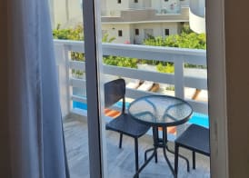 Eloque Simple living space 5