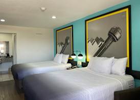 Super 8 by Wyndham Wichita Falls 5