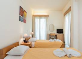 International Hotel 4