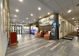 Super 8 by Wyndham Uniontown PA 4