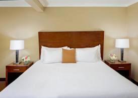 New Englander Inn Bennington 5