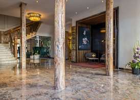 Radisson Blu Schwarzer Bock Hotel 2