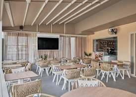 Acropolis Apartments 5