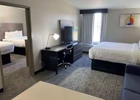 Days Inn & Suites by Wyndham Tahlequah 5