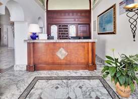 Hotel De La Ville 3