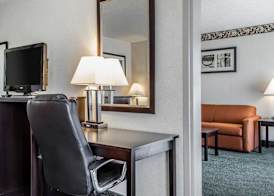 Quality Inn & Suites York East 5