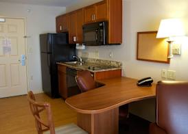 Candlewood Suites CHAMPAIGN-URBANA UNIV AREA by IHG 3