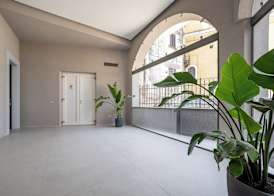 Blue Sky Luxury Palace 2