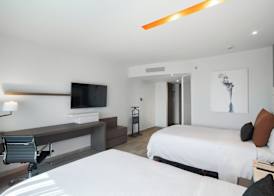 Real Inn Perinorte 5