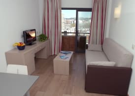 Almirall Apartaments 2
