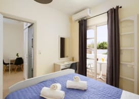 Divina Apartments by Estia 4
