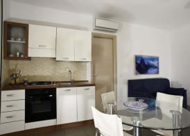 Dolce Mare 6 - Second Floor - Sea Front Large Balcony - Free Wifi and Garage 4