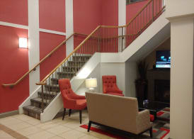 Best Western Plus Burlington Inn & Suites 2