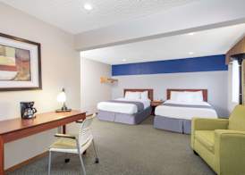 Baymont by Wyndham Dubuque 4