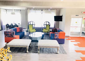 Hy-Lo Hotel 2