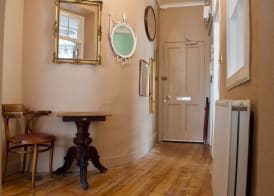 JOIVY Old Town Gem - Apartment With Great City Views 4
