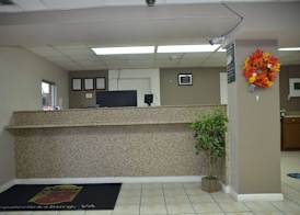 Super 8 by Wyndham Fredericksburg 3