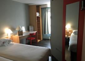 ibis Rochefort 3