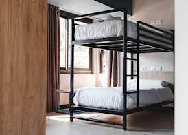 Font Andorra Hostel by Nexta 4