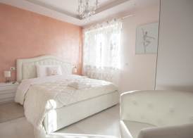 Klemi, rooms in old town Dolomia best home Check in automatico 2