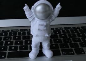 Space Night Capsule Hostel 2