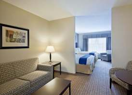 Holiday Inn Express & Suites MALONE by IHG 4