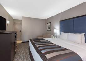 Wingate by Wyndham Charleston Coliseum 5