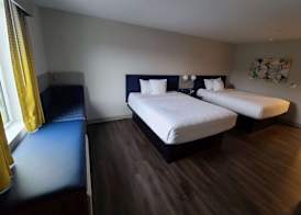 Microtel Inn & Suites by Wyndham Milford 4