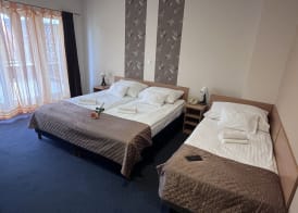 Hotel Rose City 4