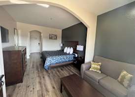 Econo Lodge Beaumont I-10 South 4